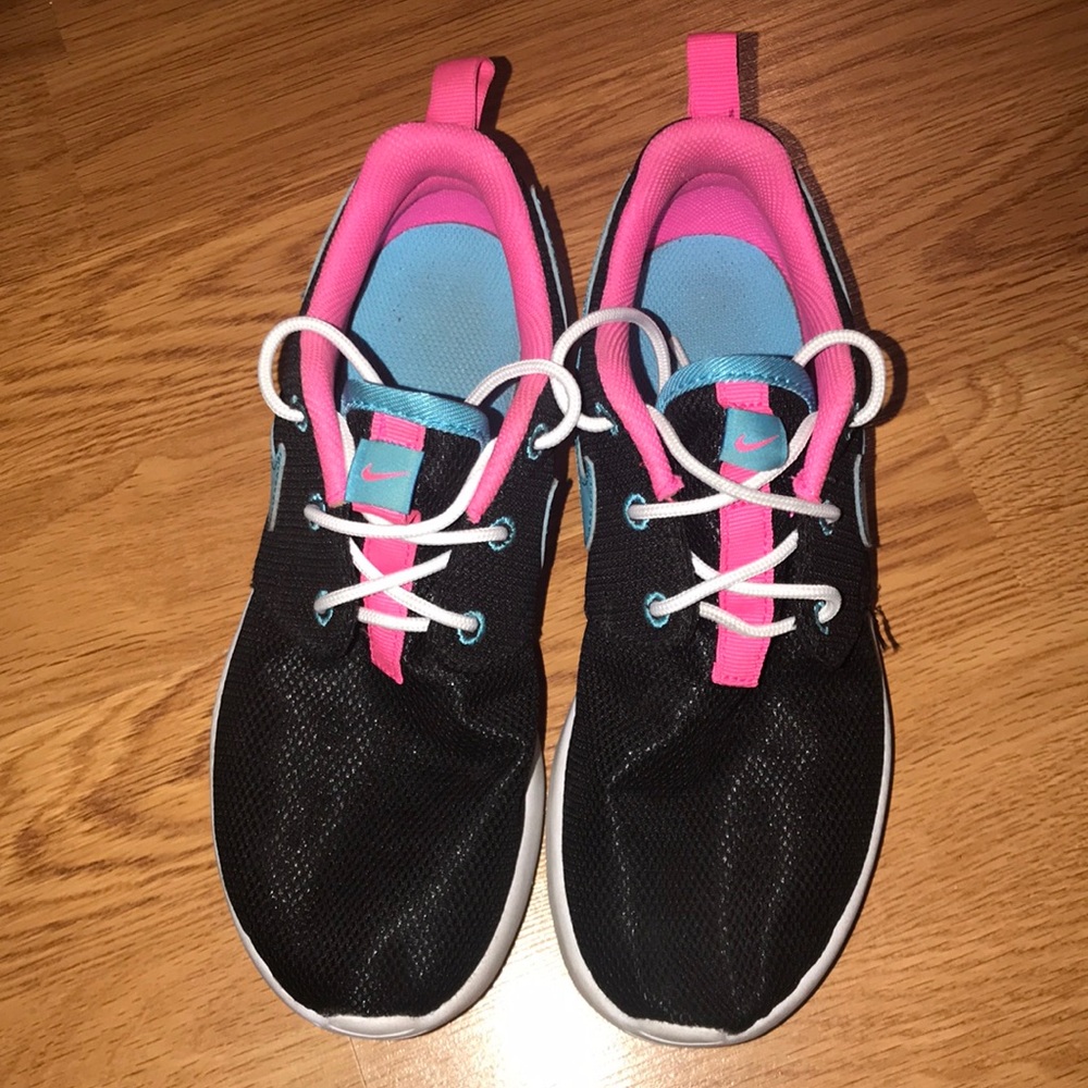 Black Little Girl Nike’s